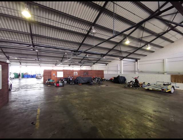 2,838M² WAREHOUSE TO LET IN PAARDEN EILAND